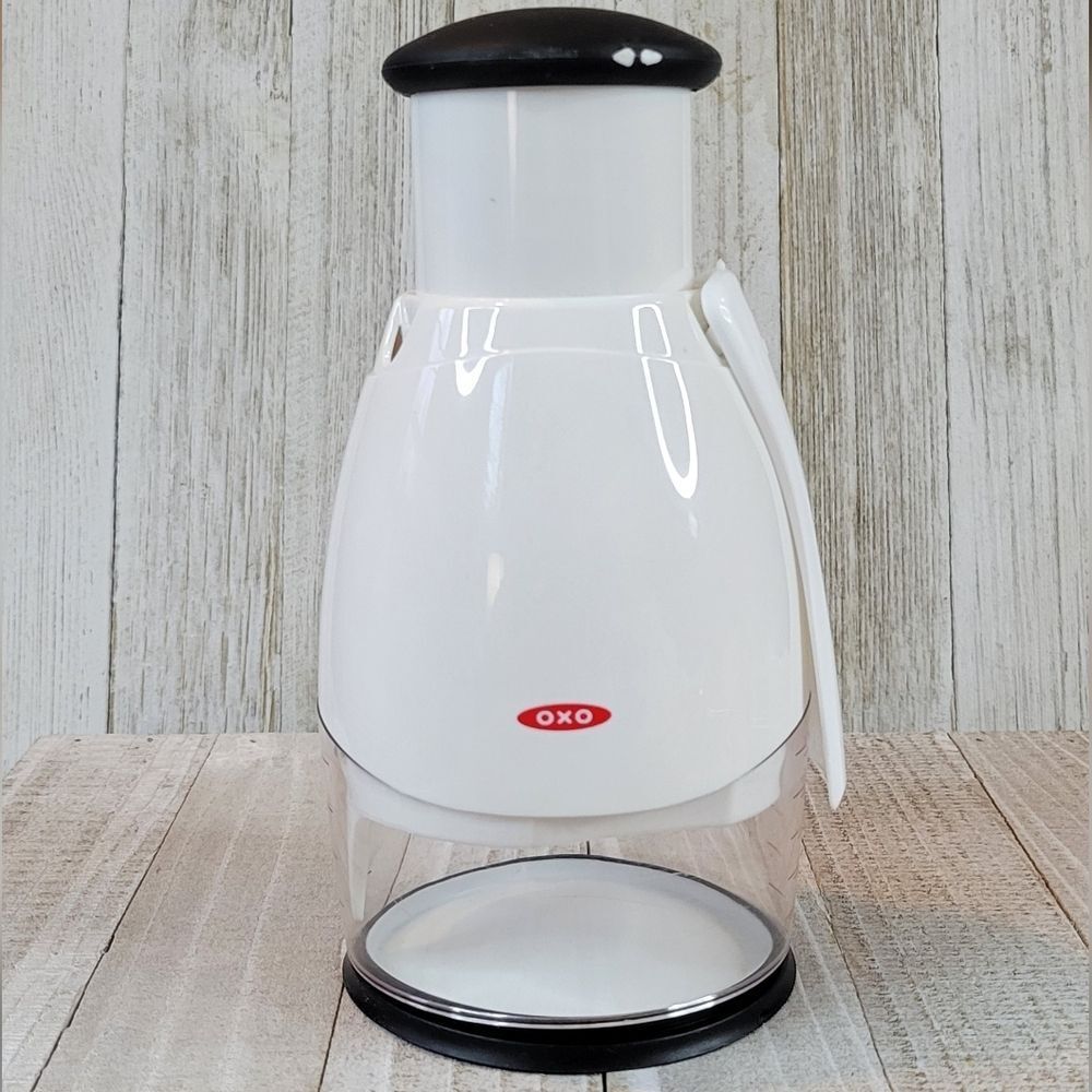 OXO Black and White Manual Chopper